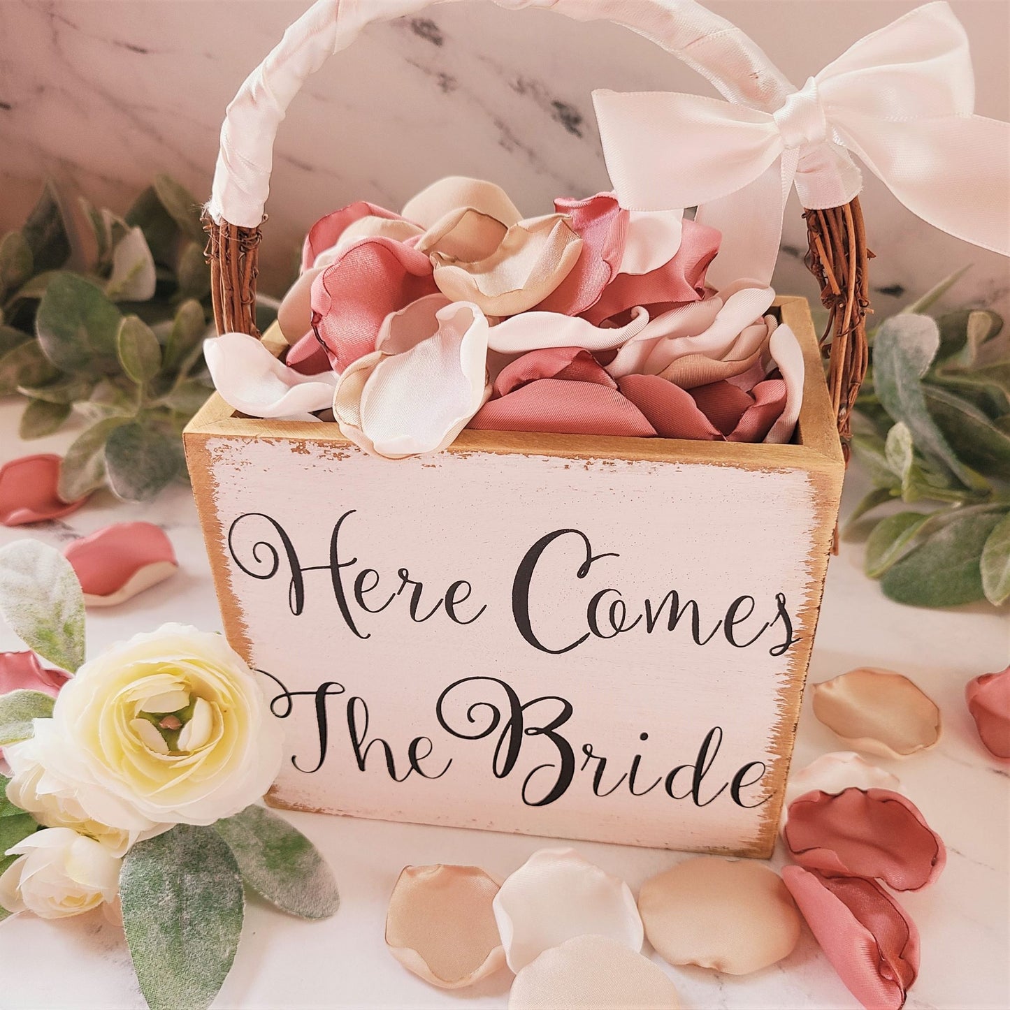 Dusty Pink Rose Petals, Here Comes the Bride Flower Girl Basket, Dusty Rose Flower Girl Petals, Beige Rose Petals, Boho Chic Wedding Decor, Western Wedding Decorations, Bridesmaid Box, Custom Table Confetti, Wedding Table Centerpieces, proposal ideas