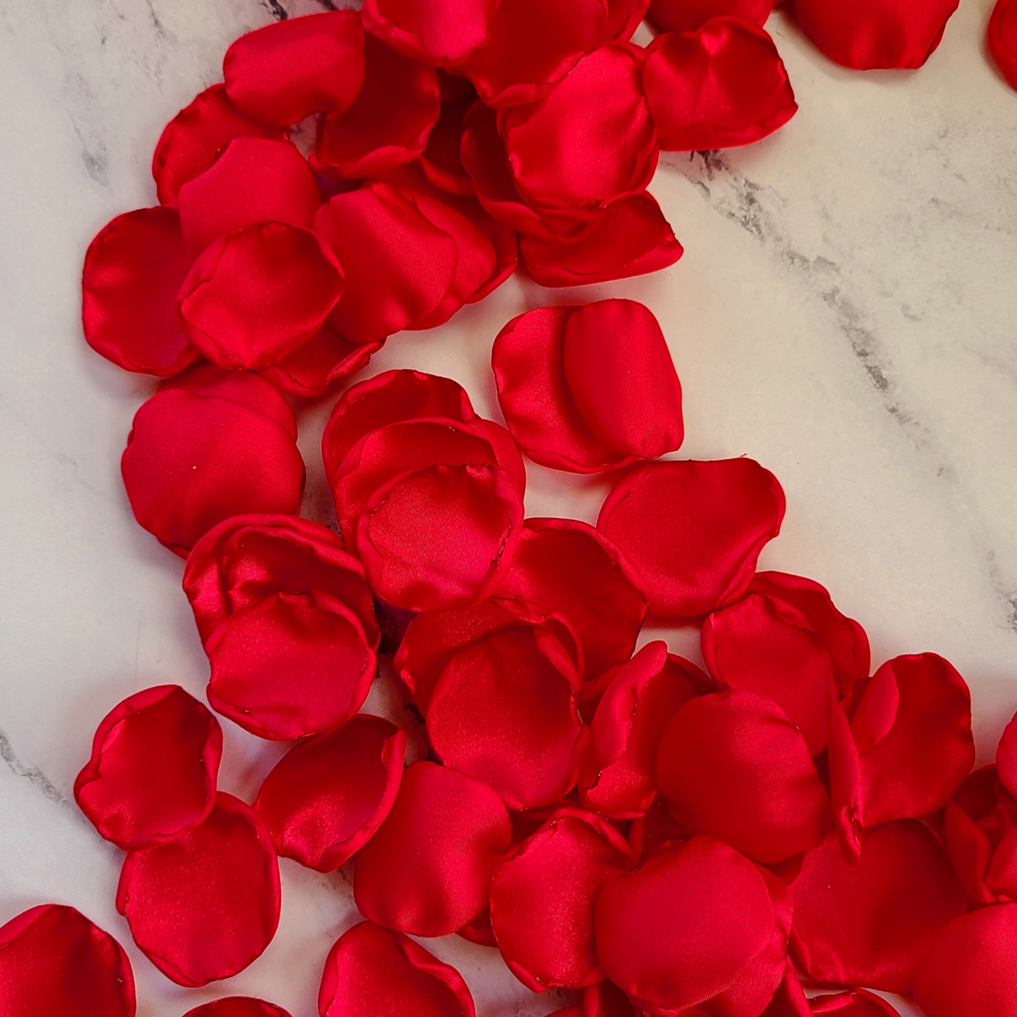 Yes, I Do Red Rose Petals, Flower Girl Proposal Box, Red Rose Petals for Wedding Decor, Engagement proposal props, Valentine flower girl petals, aisle decorations, custom table confetti, classic table centerpiece decor, wedding memory table petals, Future Mrs