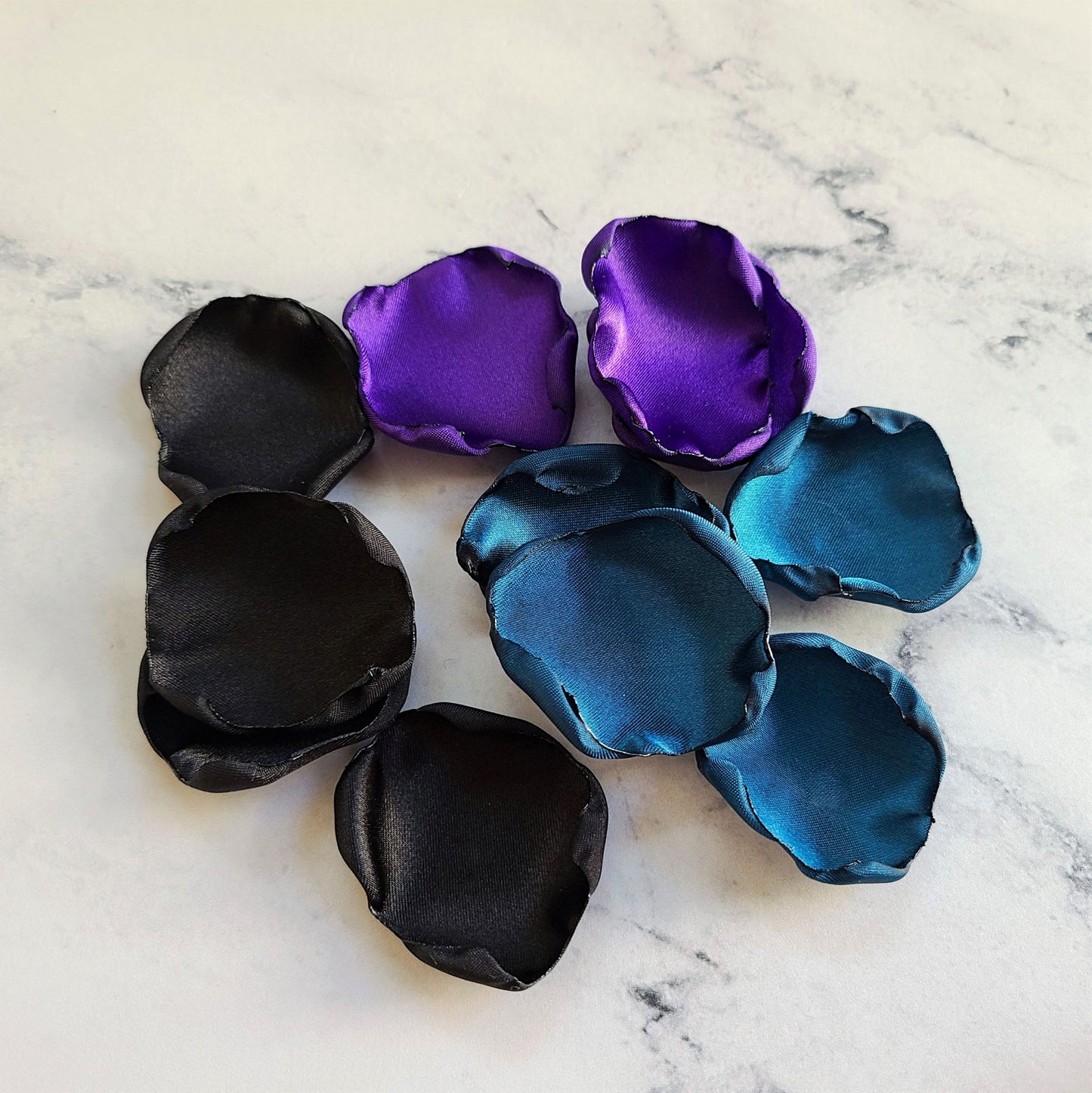 Teal, Purple, Black Rose Petals for Halloween Wedding Decor, Flower Girl Petals for fall Wedding Aisle Decor, Bride or Die Bridal shower decor, spooky table confetti, halloween party decor confetti, bridesmaids box,