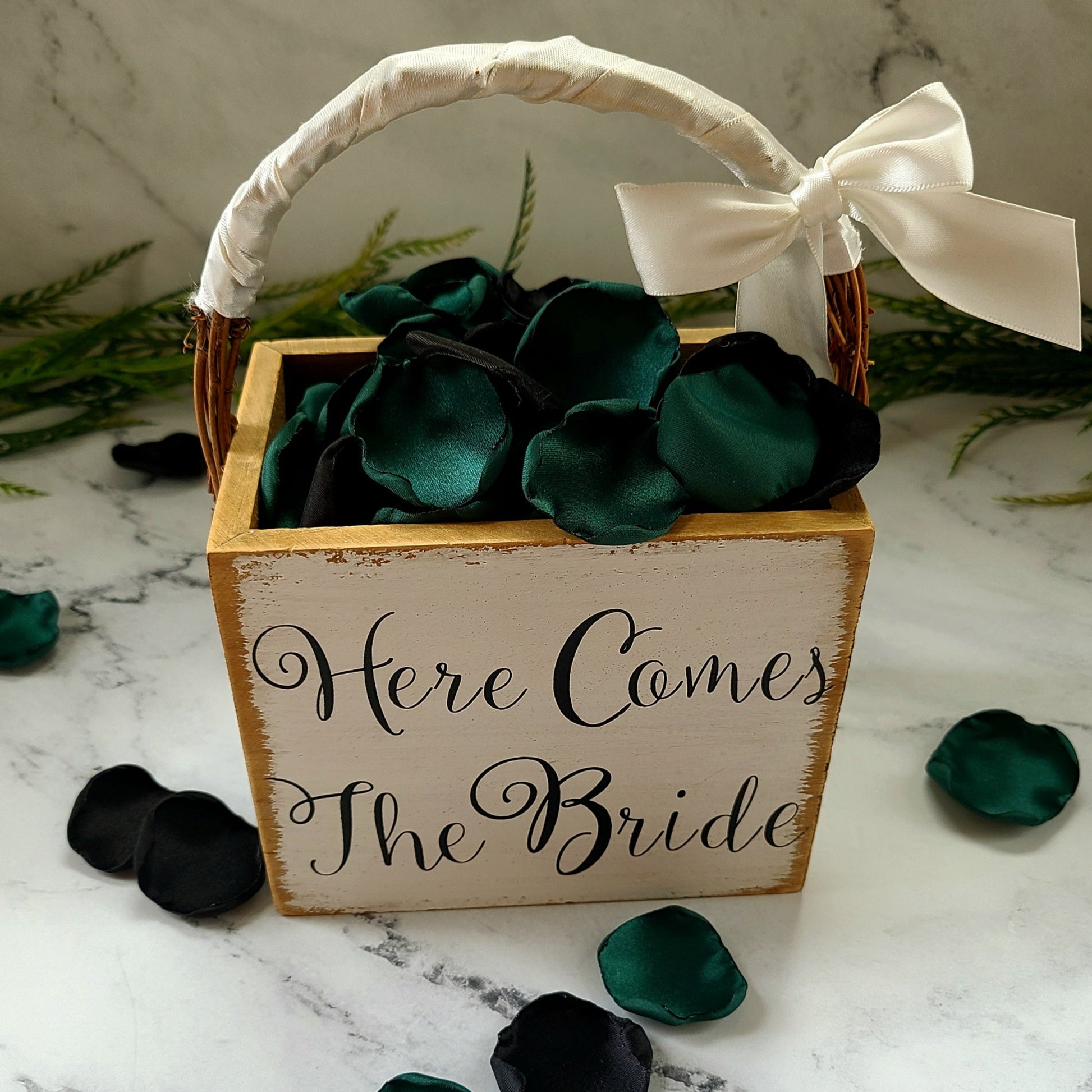 Black & Emerald Rose Petals for Fall Wedding Aisle Decor Ideas, flower Girl Basket, confetti