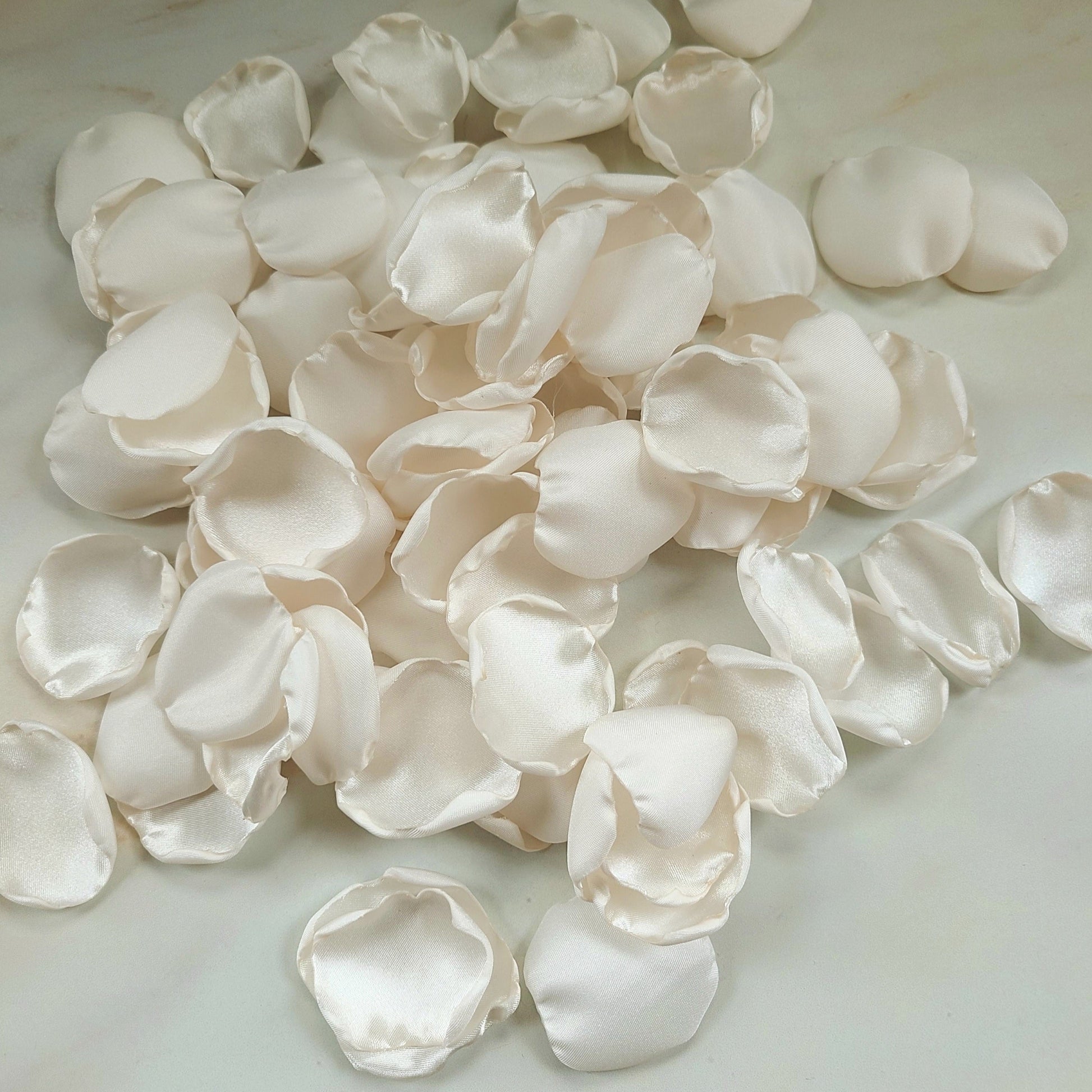 White Rose Petals for Wedding Aisle Decor, Flower Girl Baskets, Engagement Props, Table Confetti, In My Bride Era