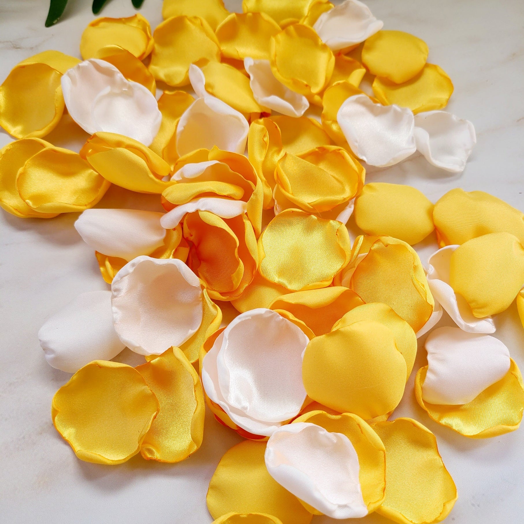 Yellow, Ivory or White rose petals for wedding aisle decor, western, fall wedding decor, flower girl petals for baskets, confetti scatter for tablescapes, petal patrol gift box, sunflower wedding Ideas