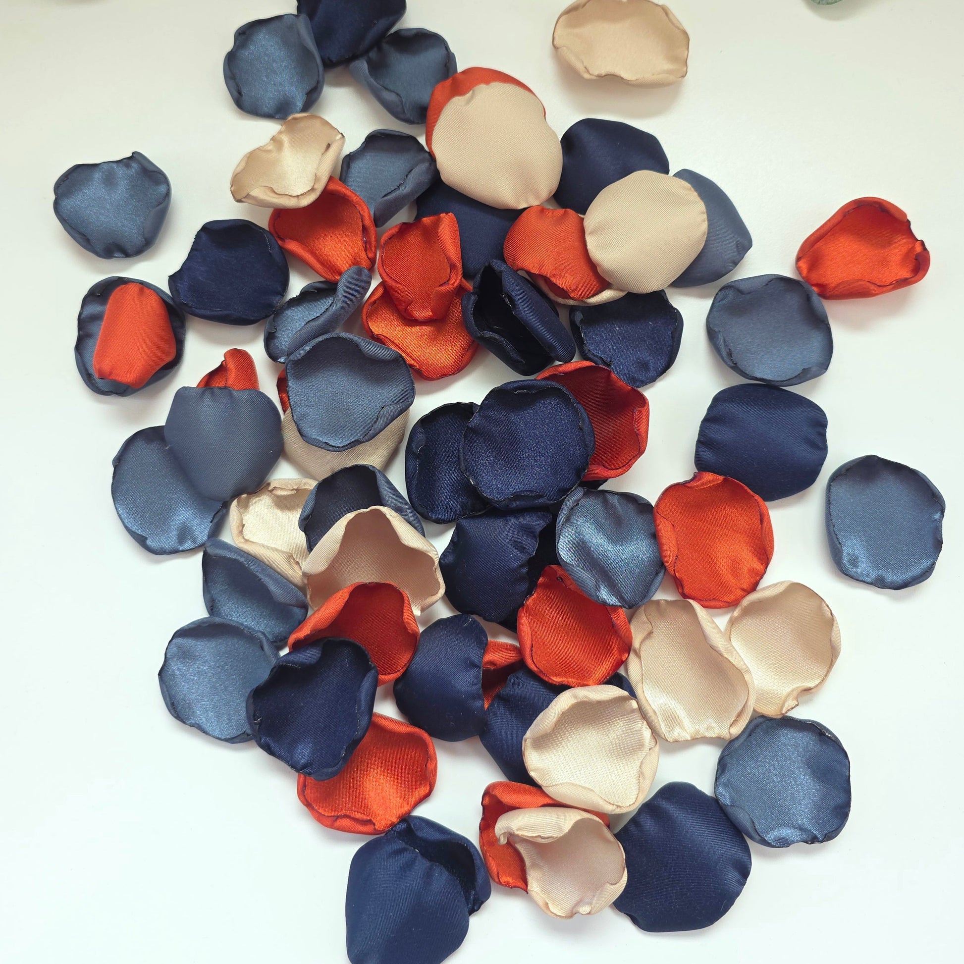 Burnt Orange and Navy blue rose petals for flower girl toss, western wedding aisle decor, fall wedding decorations, Perfect for confetti scatter, reception tablescapes, ceremony backdrop accents. Future bride color palette ideas.