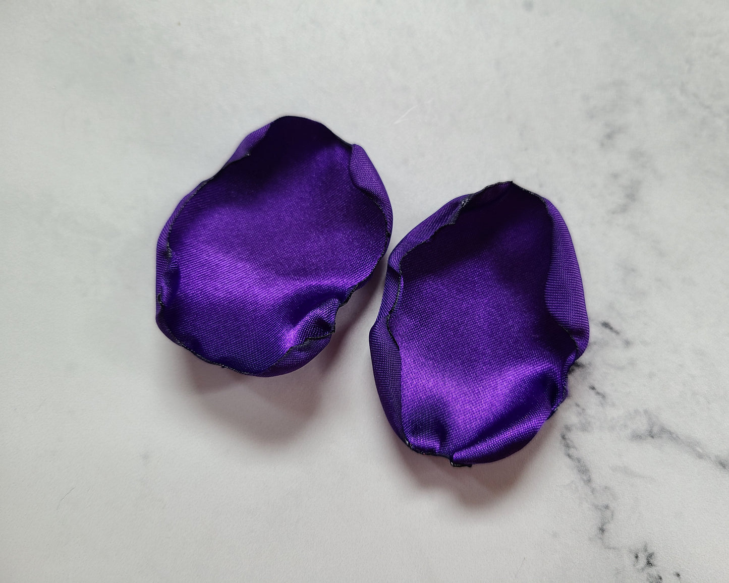 Dark Purple rose petals, table confetti, flower girl petals for tossing, bridesmaid box, gothic wedding decorations, goth bachelorette, Halloween party decor, table centerpieces