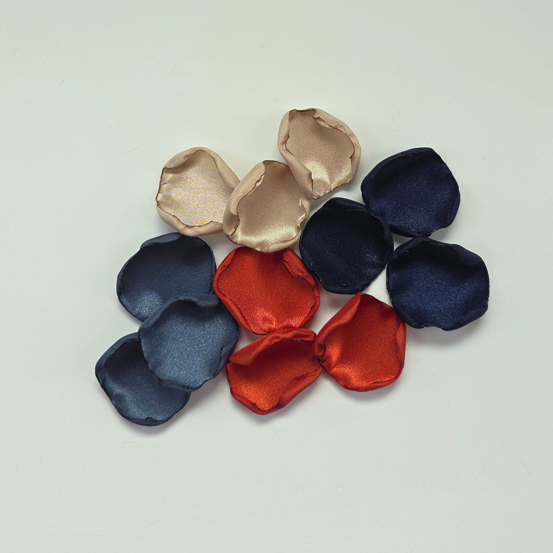 Burnt Orange and Navy blue rose petals for flower girl toss, western wedding aisle decor, fall wedding decorations, Perfect for confetti scatter, reception tablescapes, ceremony backdrop accents. Future bride color palette ideas.