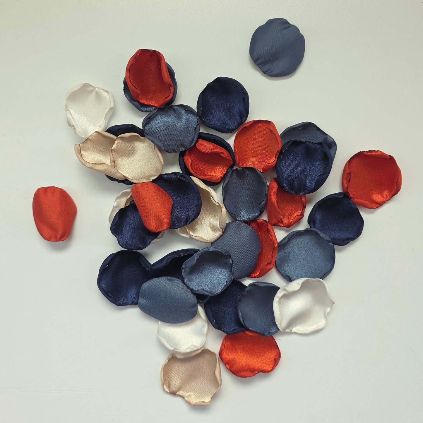 Burnt Orange and Navy blue rose petals for flower girl toss, western wedding aisle decor, fall wedding decorations, Perfect for confetti scatter, reception tablescapes, ceremony backdrop accents. Future bride color palette ideas.
