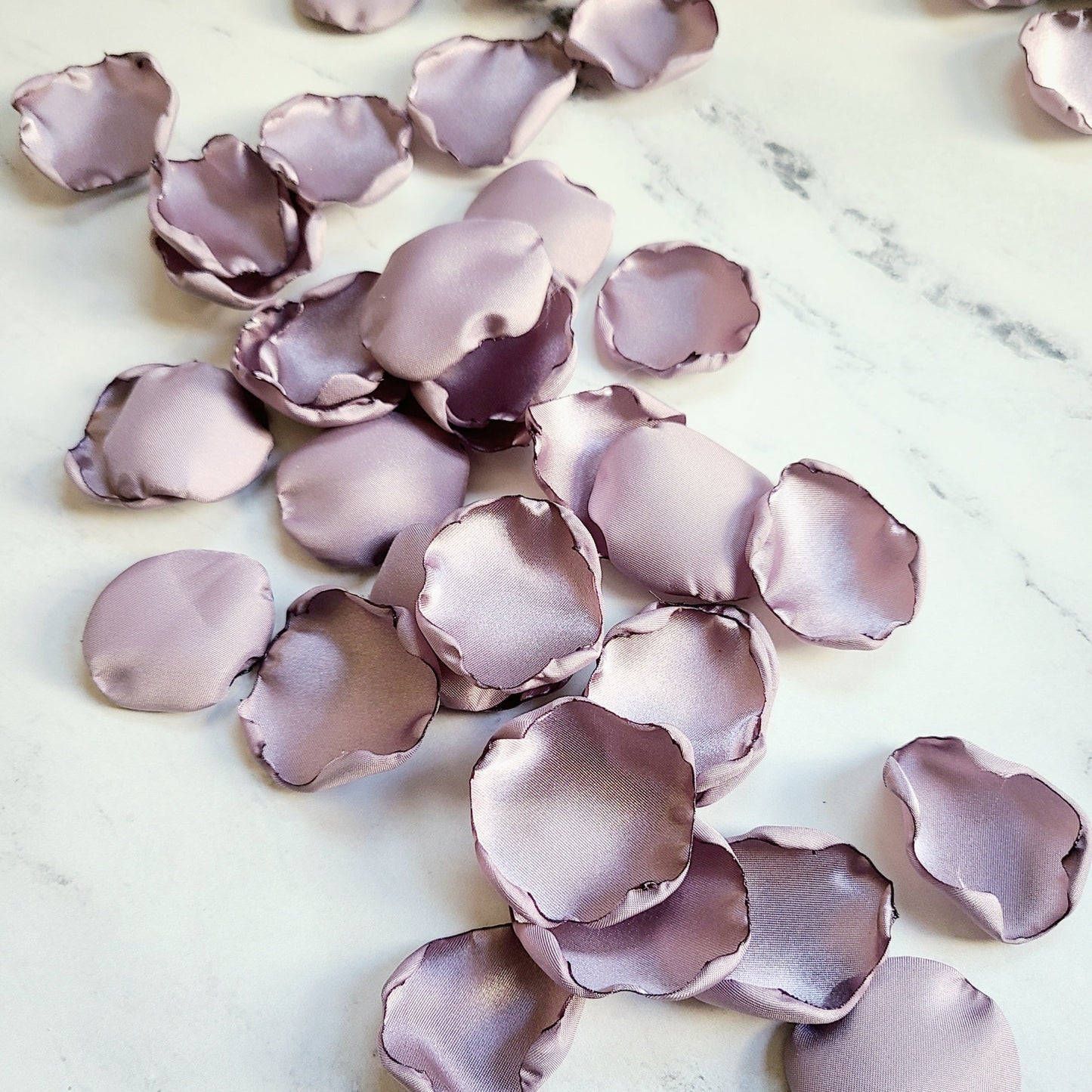 dusty Purple Rose Petals, Wedding Decor Petals, flower girl petals for baskets, wedding table decor, aisle decorations, confetti scatter, engagement photo props